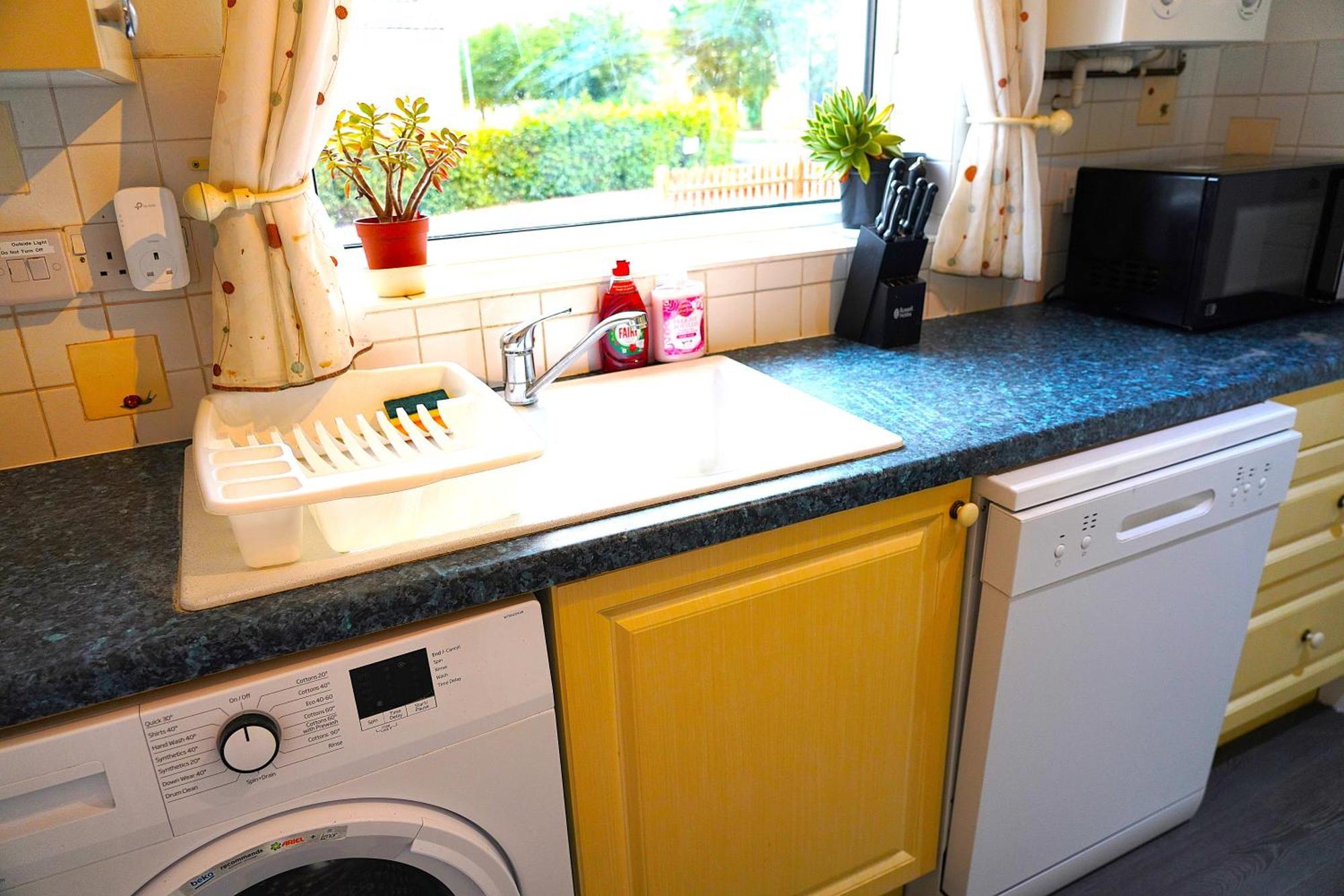 Sleeps 10, Free Parking, Close To Science Park, King Size Bed Milton  Exteriör bild