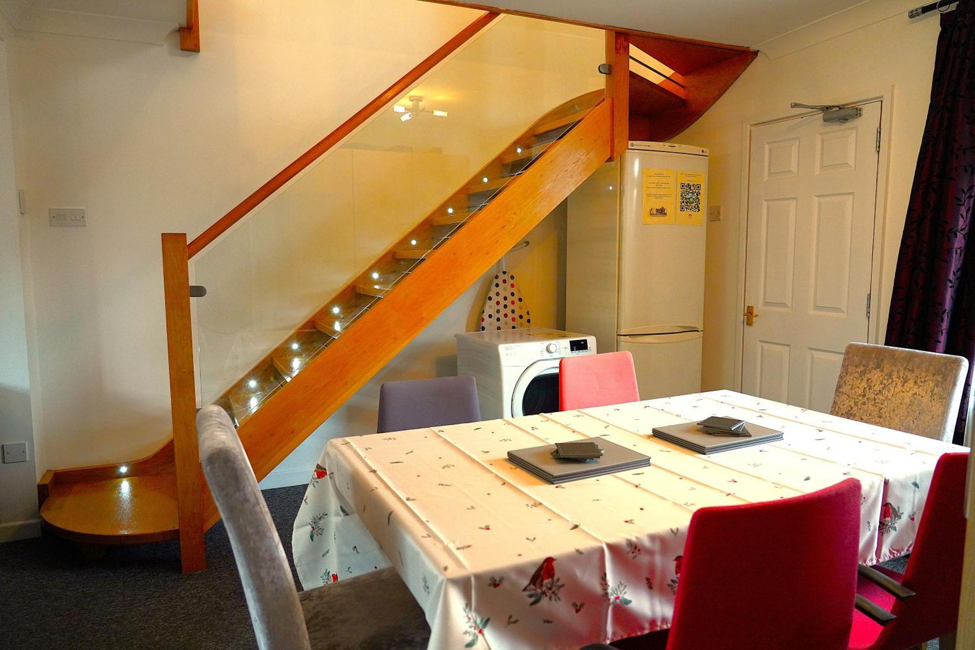 Sleeps 10, Free Parking, Close To Science Park, King Size Bed Milton  Exteriör bild