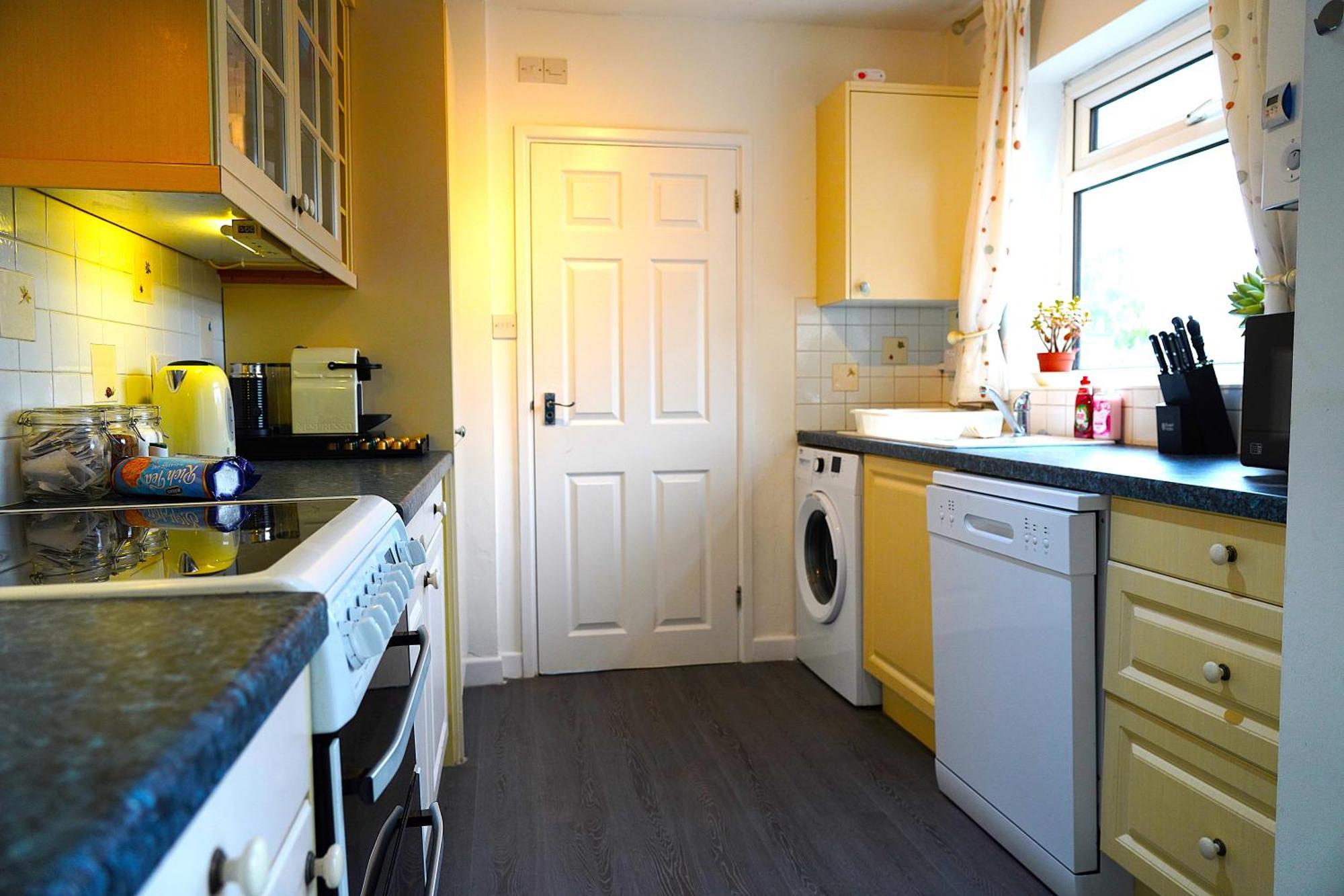 Sleeps 10, Free Parking, Close To Science Park, King Size Bed Milton  Exteriör bild