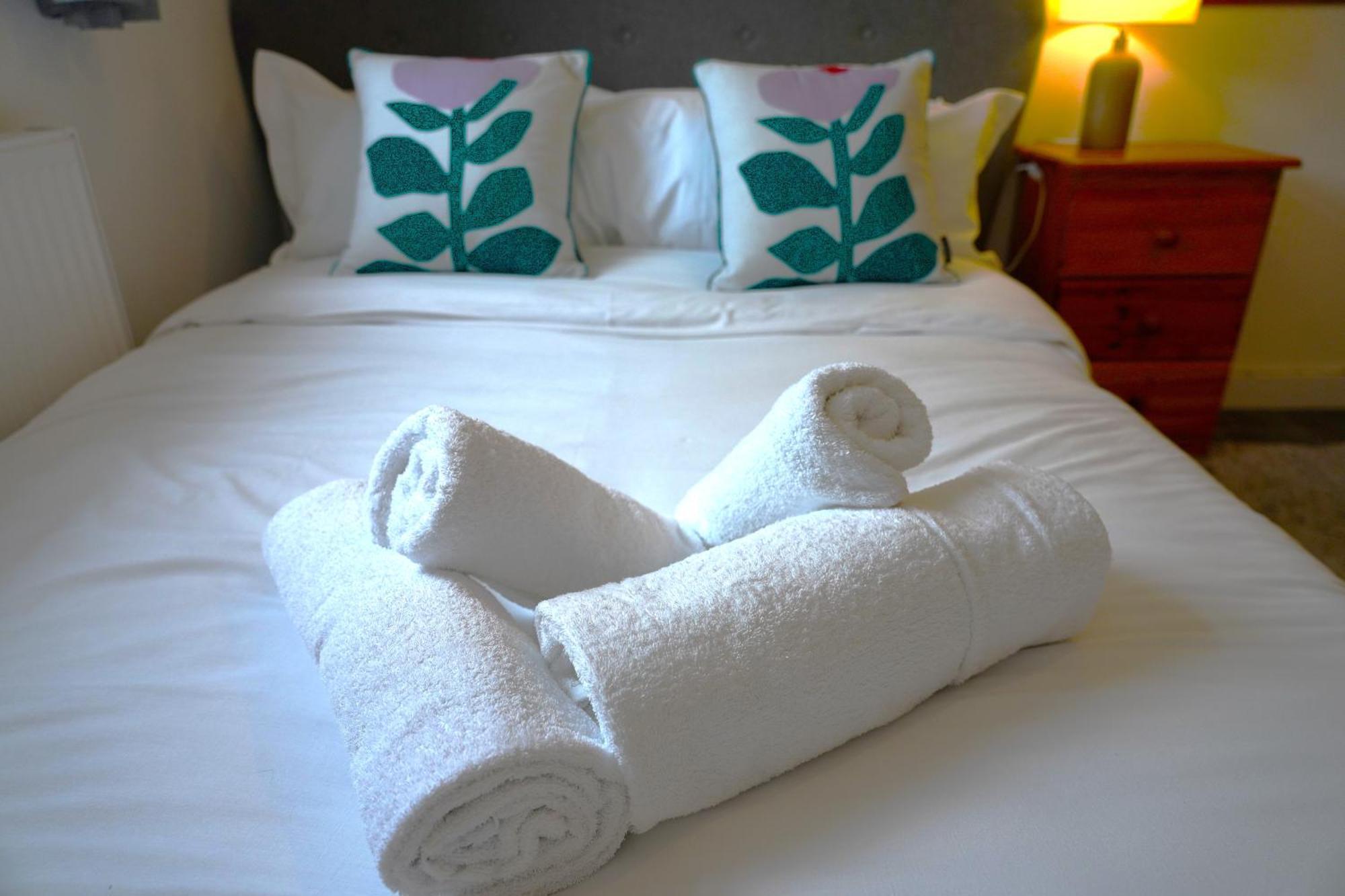 Sleeps 10, Free Parking, Close To Science Park, King Size Bed Milton  Exteriör bild